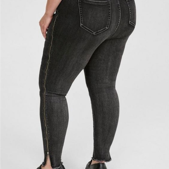 Torrid sky high skinny super soft high rise jeans size 14 short - Picture 3 of 11